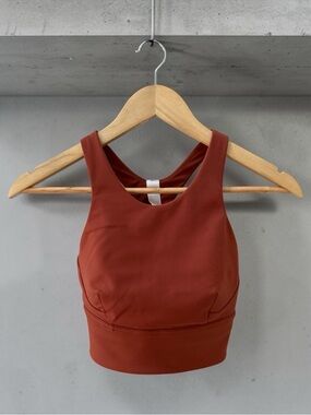 Lululemon Women’s Rust Red Orange High Neck Sports Bra! Size 4!